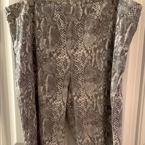 Snakeskin Print Buttery Soft Leggings